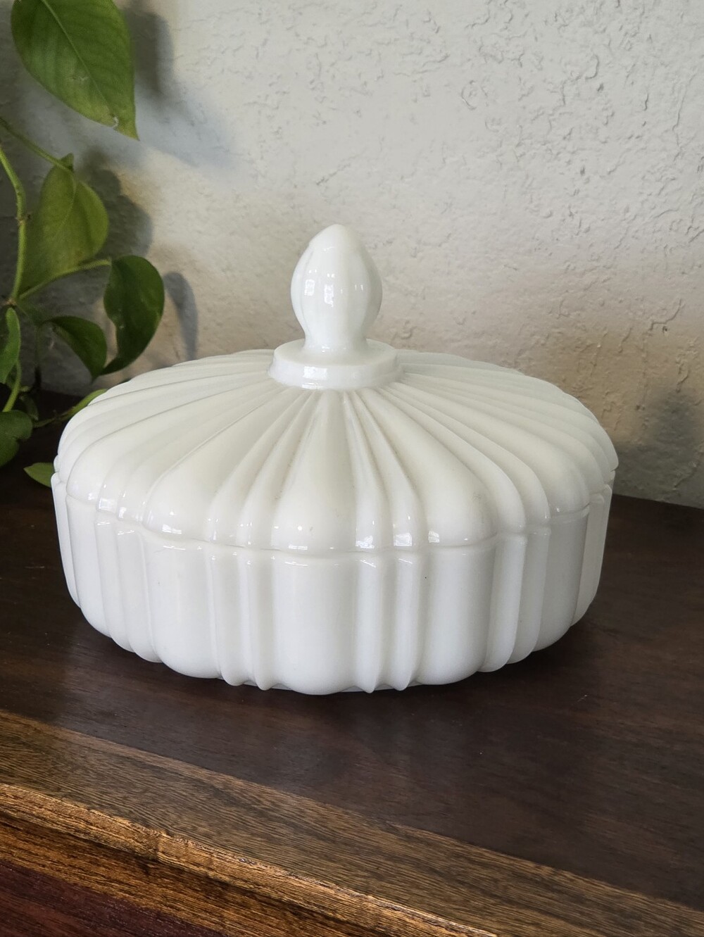 Anchor Hocking Vintage Milk Glass Candy Dish Or Vanity Trinket Dish With Lid